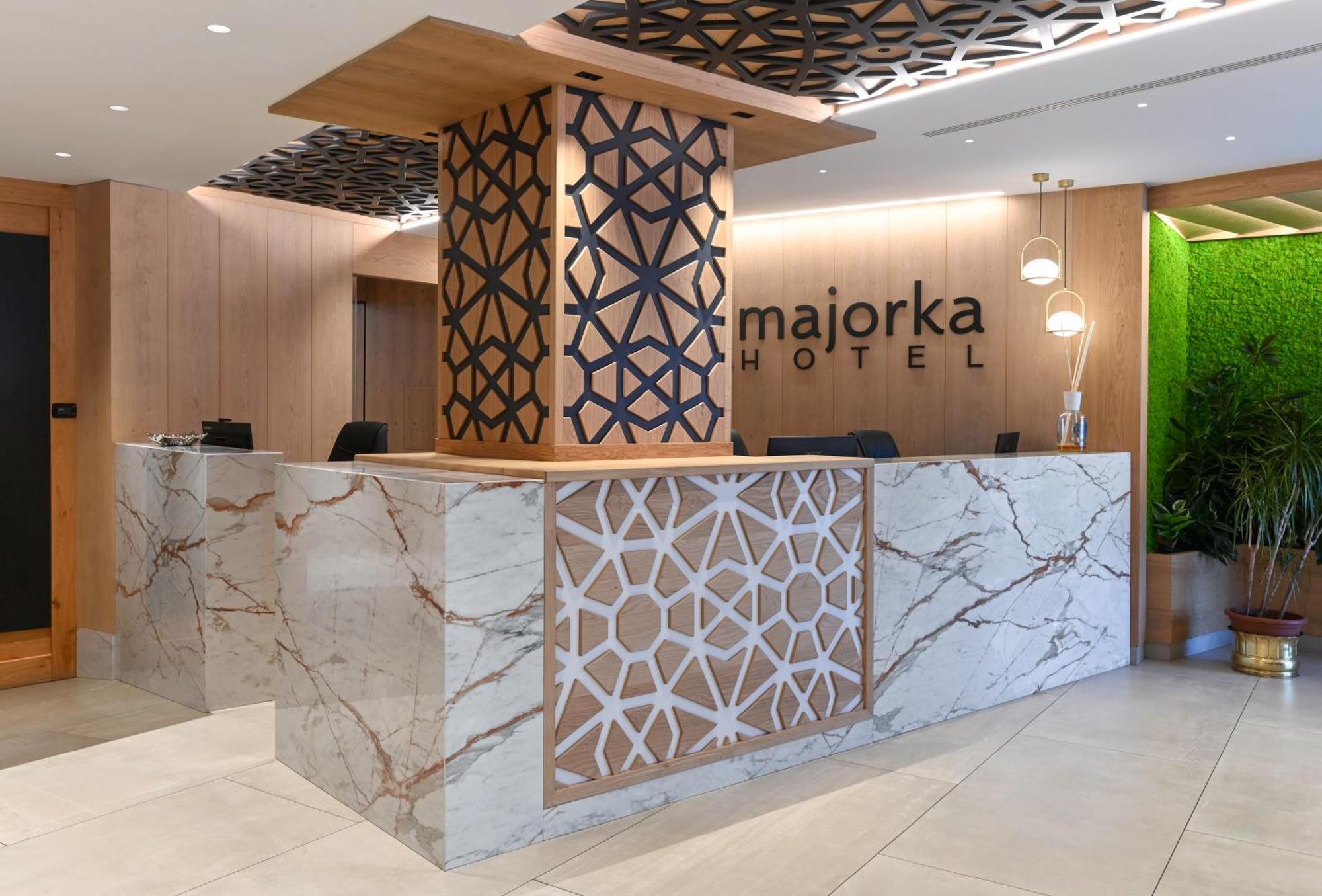 Hotel Majorka อันดาโล ภายนอก รูปภาพ