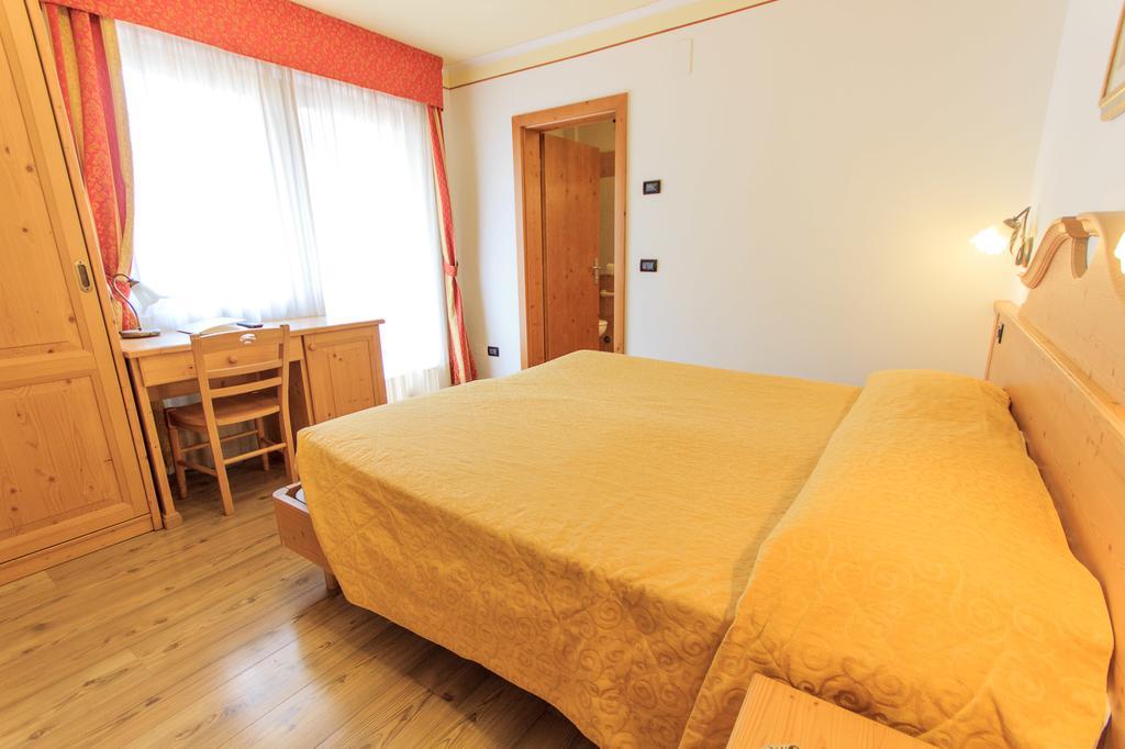 Hotel Majorka อันดาโล ภายนอก รูปภาพ