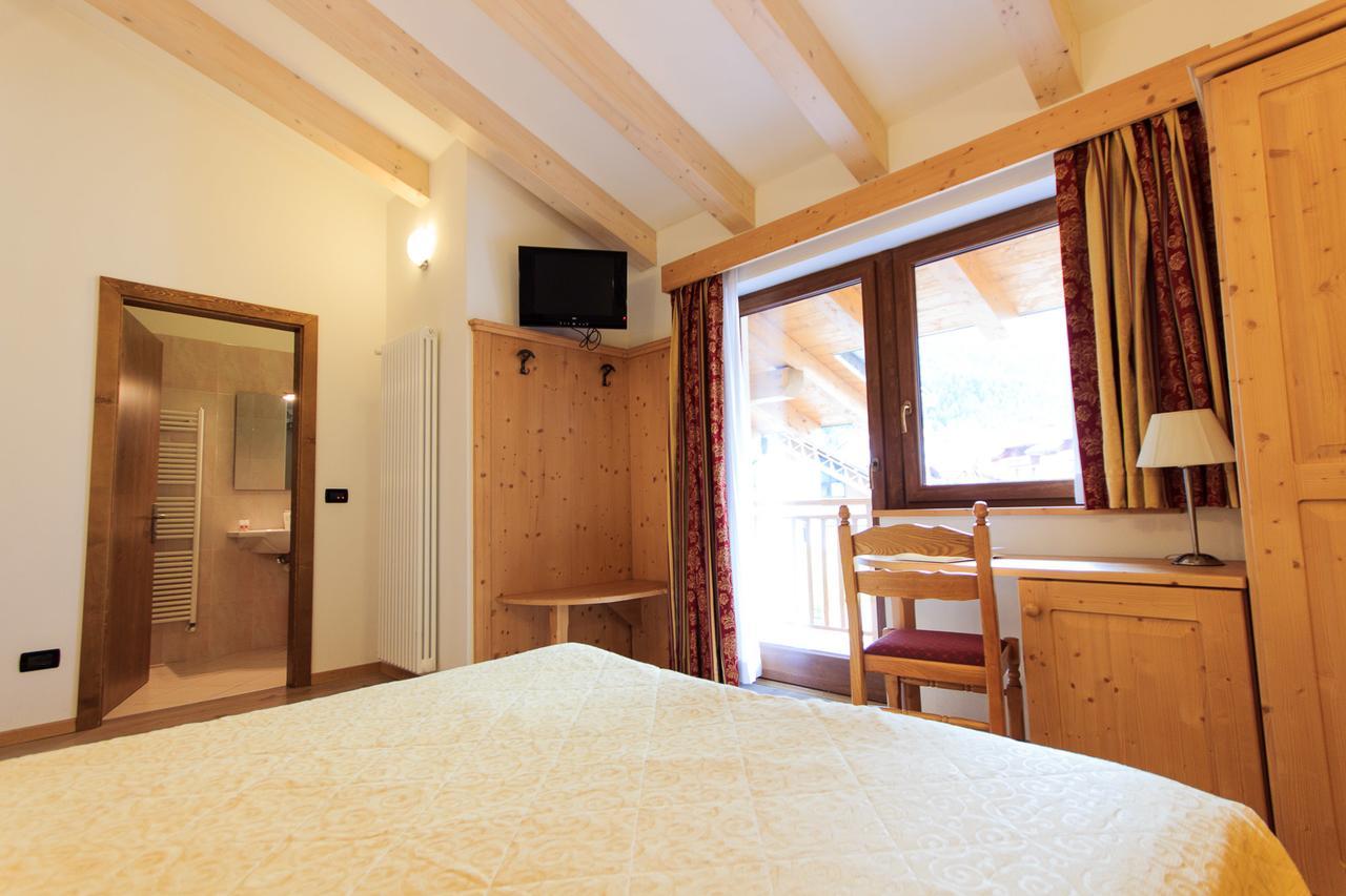 Hotel Majorka อันดาโล ภายนอก รูปภาพ