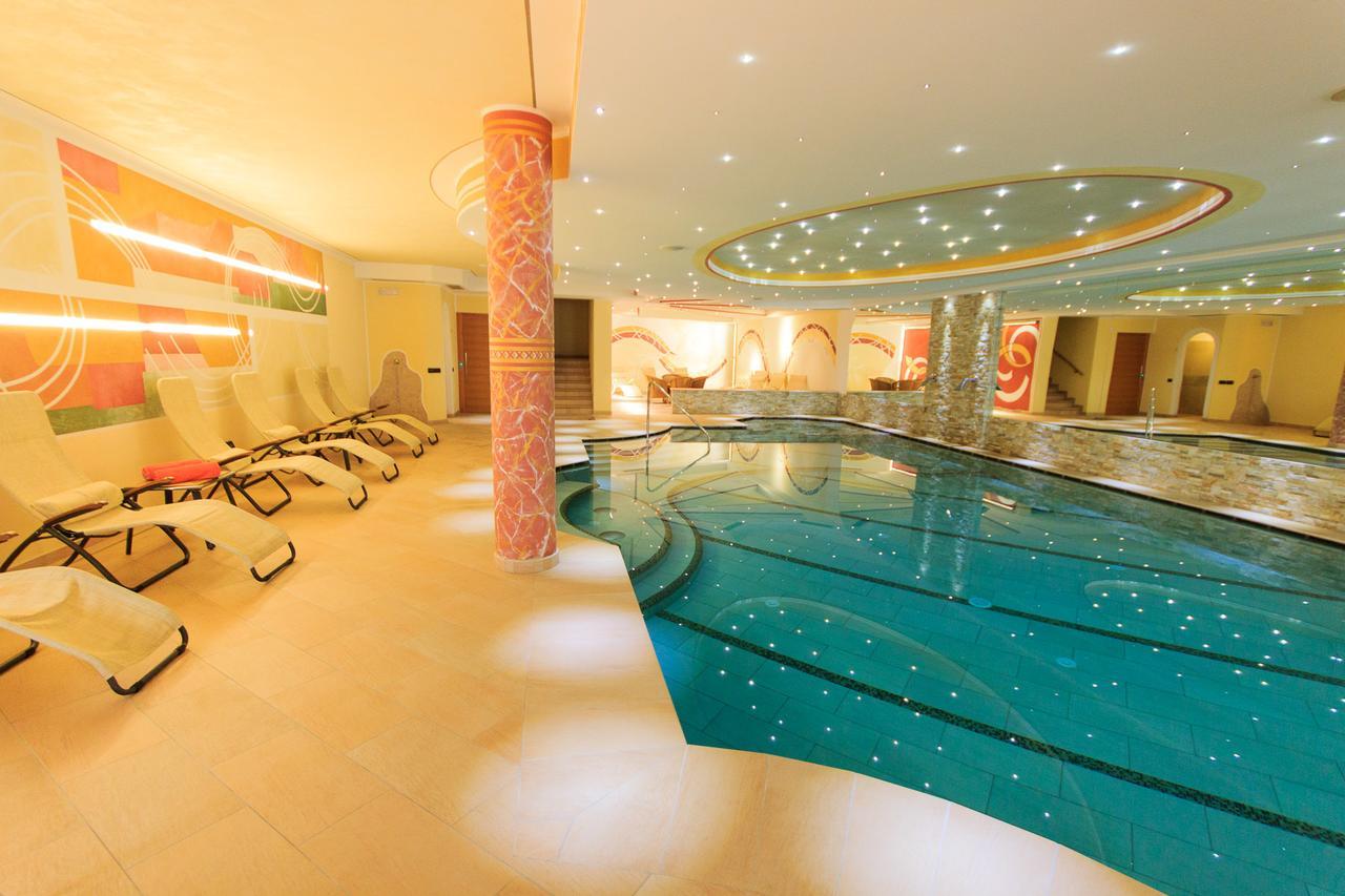 Hotel Majorka อันดาโล ภายนอก รูปภาพ